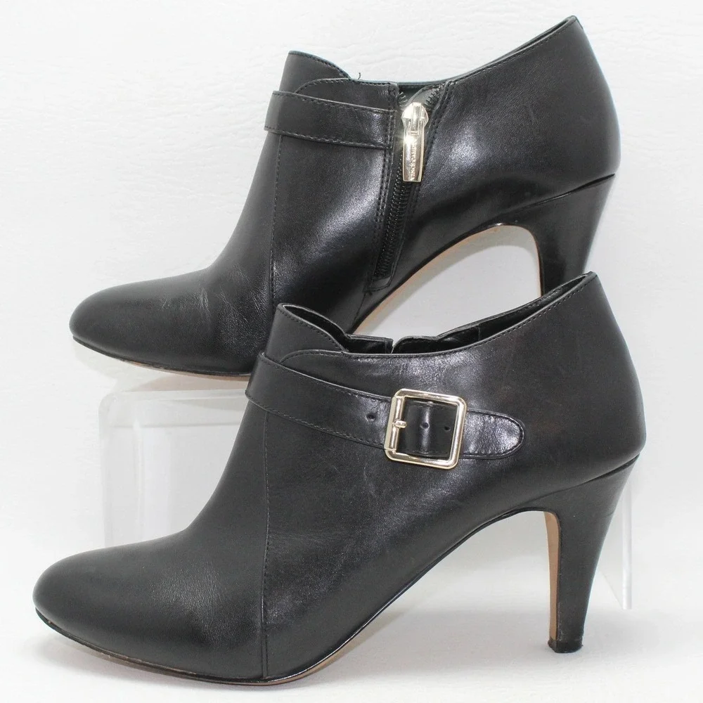 Vince‎ Camuto Vonilesa Black Leather Buckle Ankle Booties womens 8M 38.5